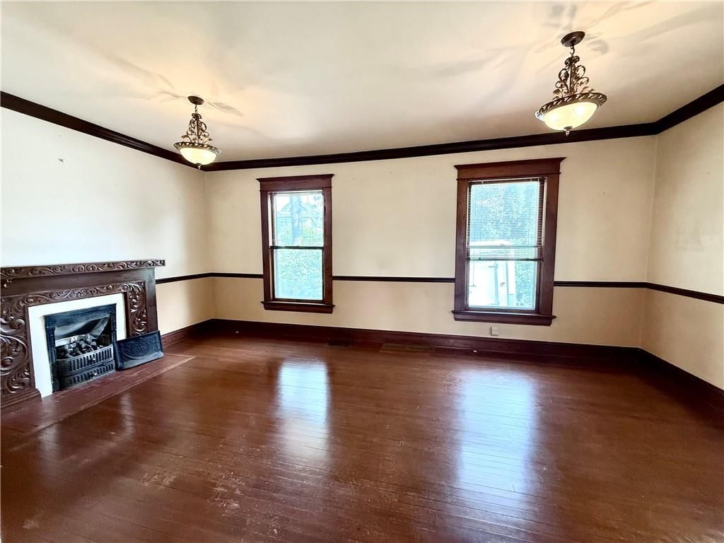 210 N Grand Avenue — photo 11