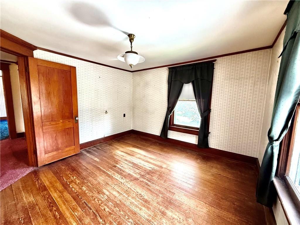 210 N Grand Avenue — photo 23