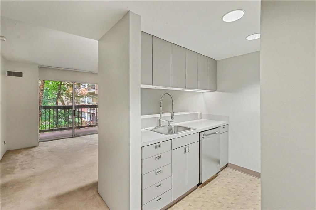 2525 Main Street — photo 13