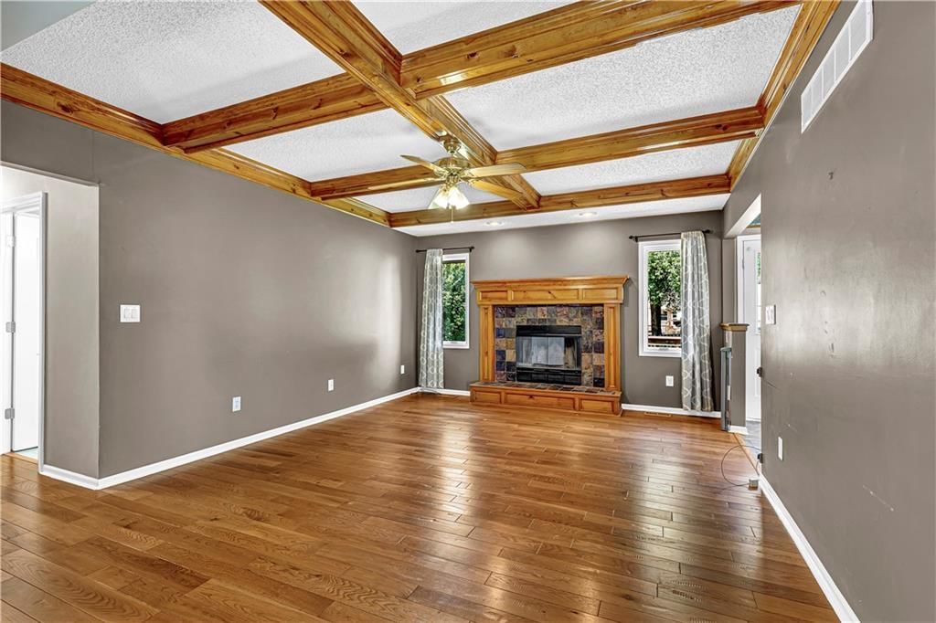 906 Pine Crest Avenue — photo 5