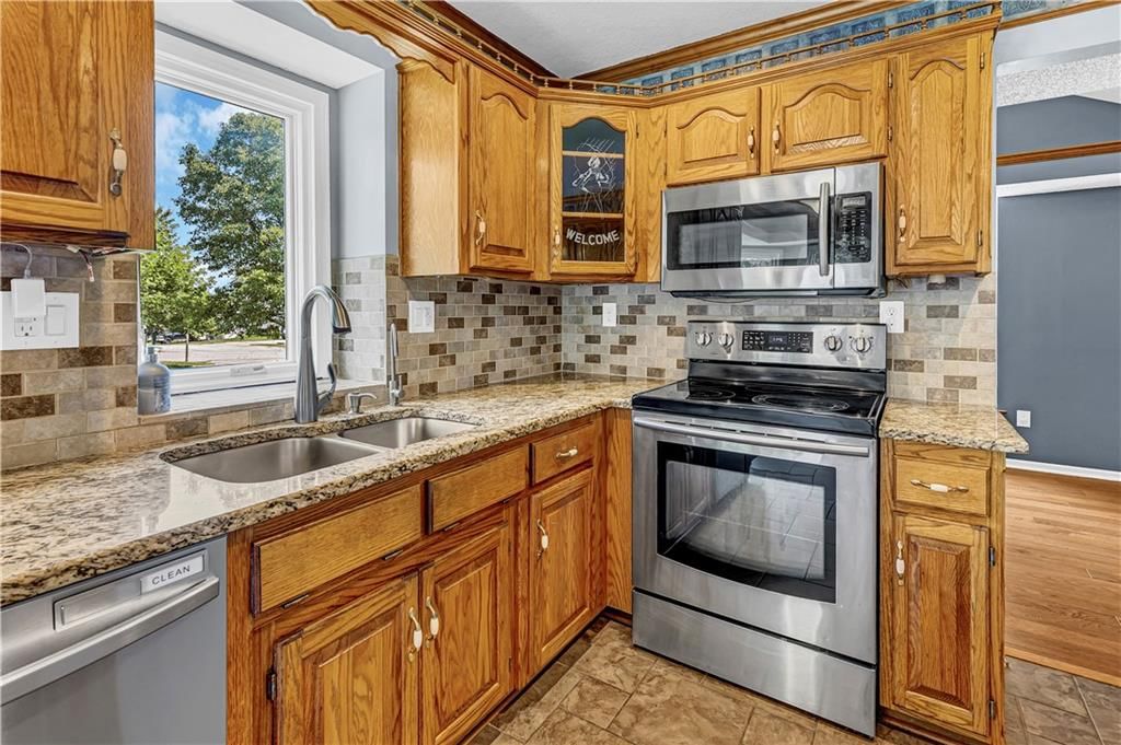 906 Pine Crest Avenue — photo 13