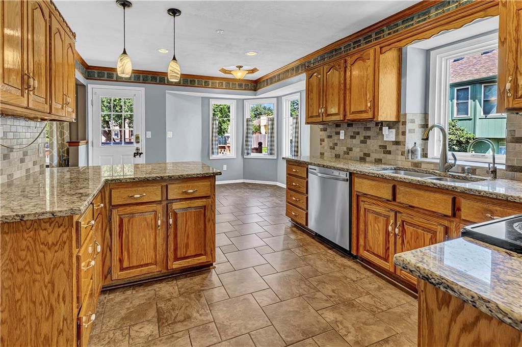 906 Pine Crest Avenue — photo 14