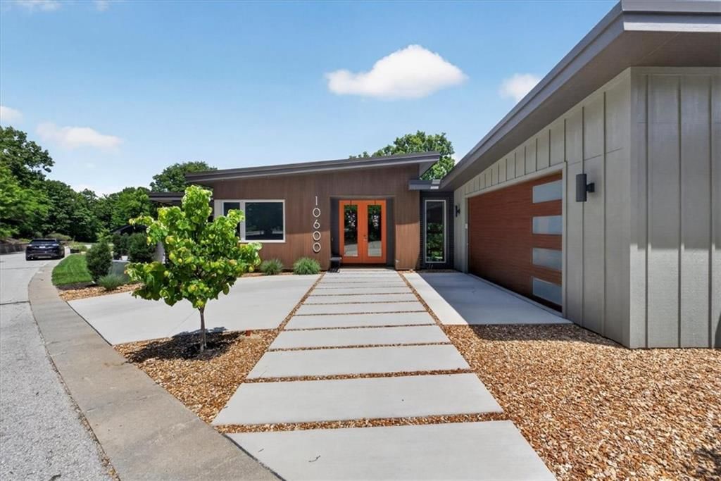 10600 Chateau Lane — photo 4