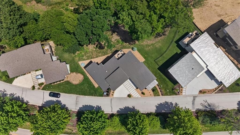 10600 Chateau Lane — photo 9