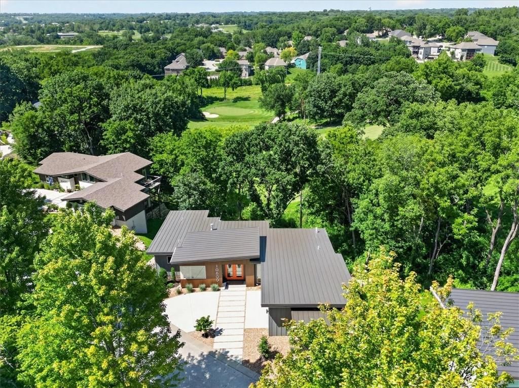 10600 Chateau Lane — photo 12