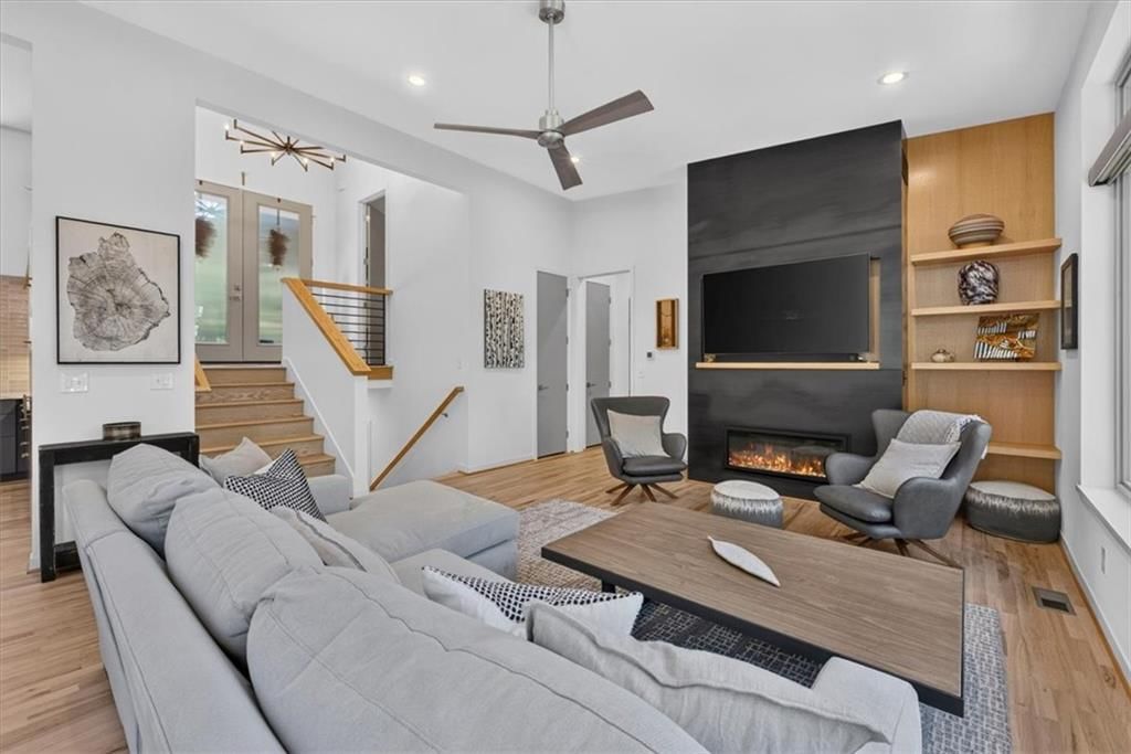 10600 Chateau Lane — photo 25