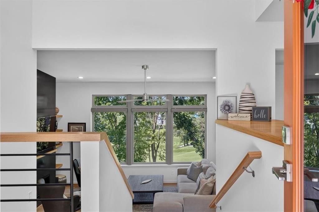 10600 Chateau Lane — photo 34