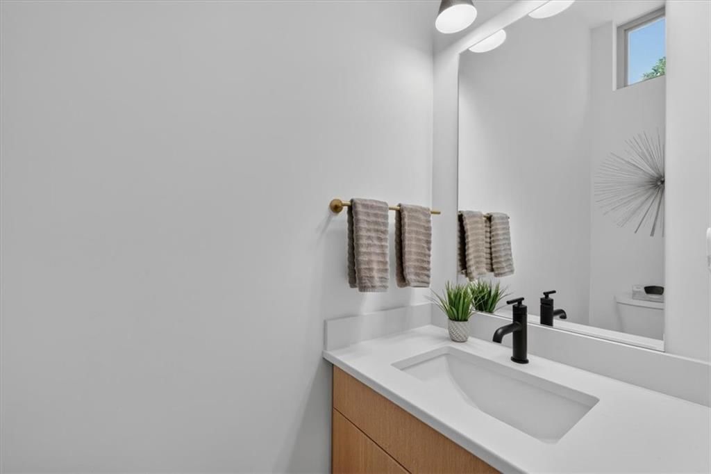 10600 Chateau Lane — photo 41