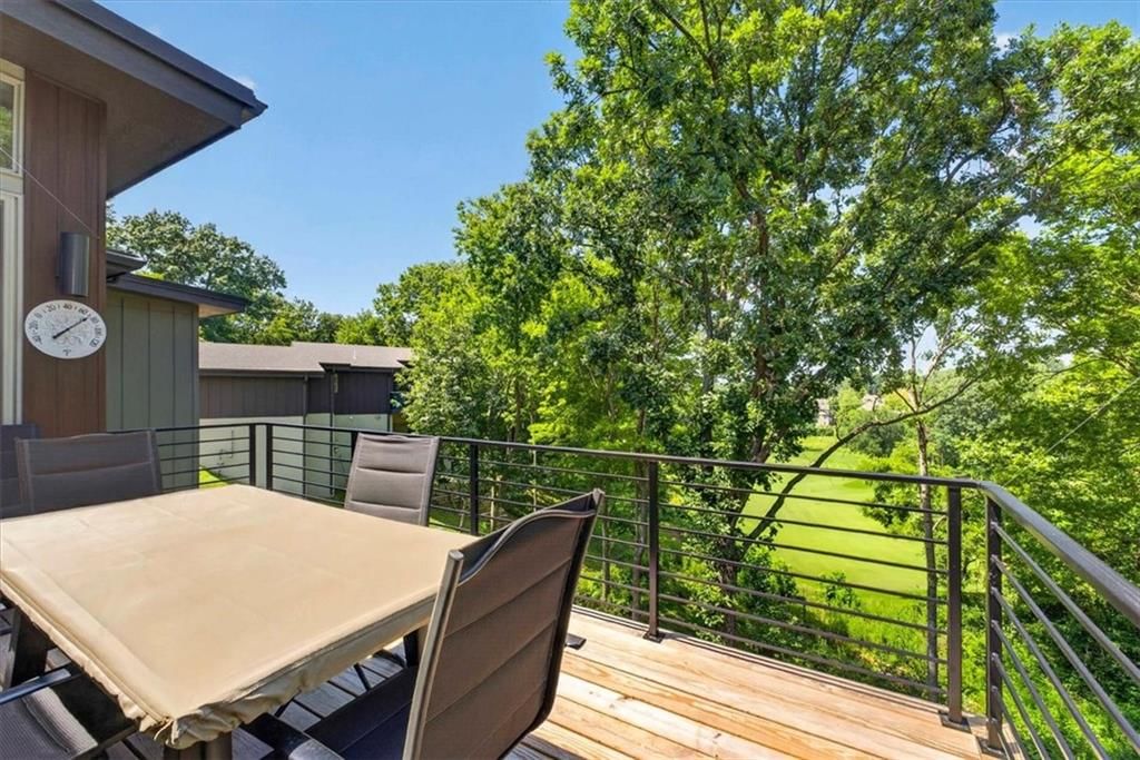 10600 Chateau Lane — photo 44