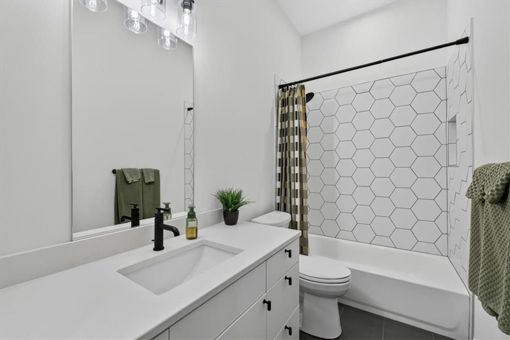 10600 Chateau Lane — photo 75