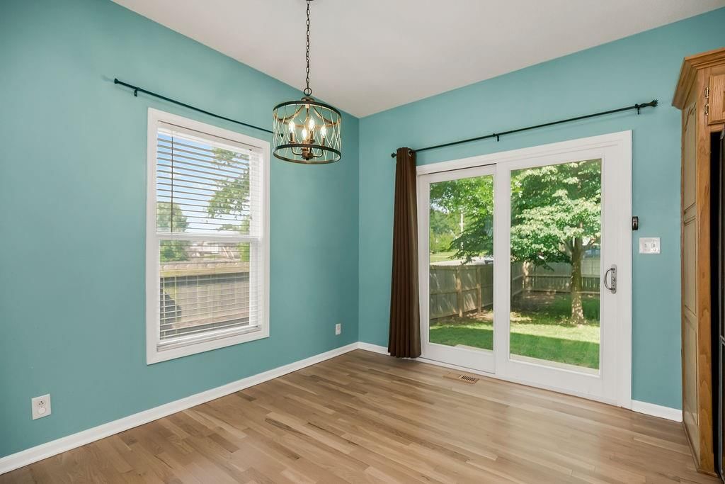 701 SE James Circle — photo 11