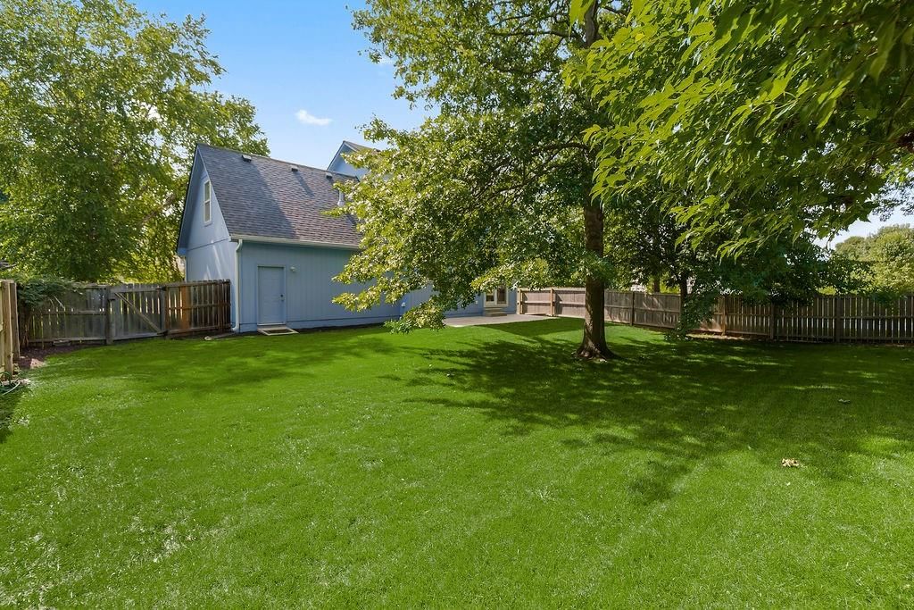 701 SE James Circle — photo 31