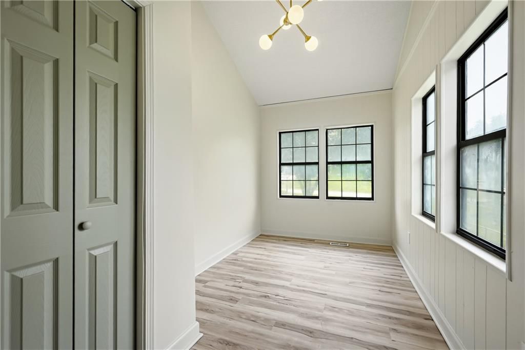 104 N Huttig Avenue — photo 9