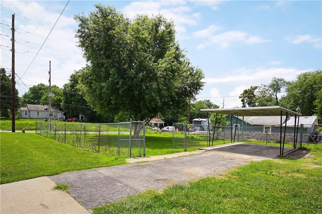 104 N Huttig Avenue — photo 17