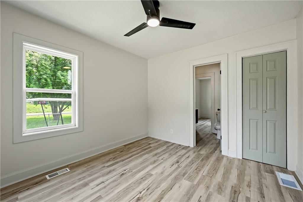104 N Huttig Avenue — photo 18