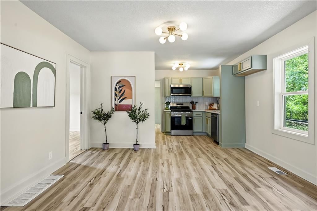 104 N Huttig Avenue — photo 21