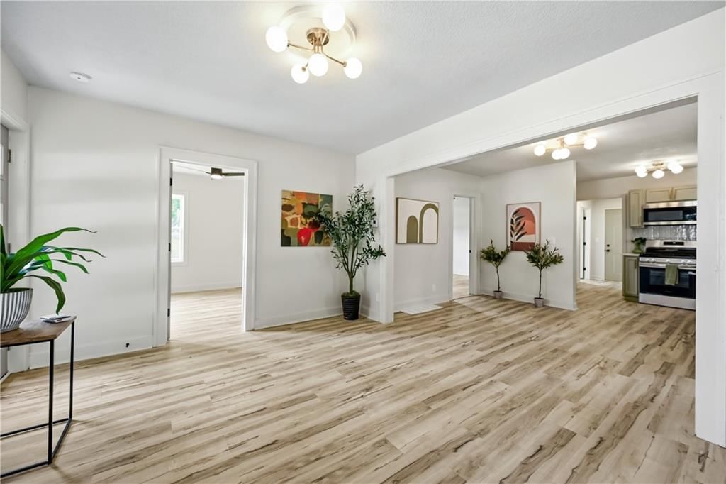 104 N Huttig Avenue — photo 23