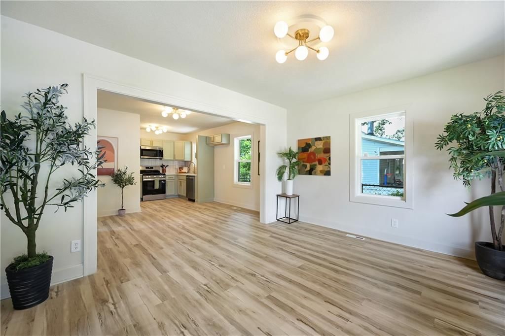 104 N Huttig Avenue — photo 24