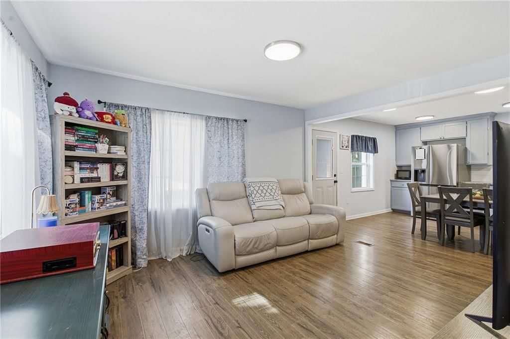 3928 Booth Street — photo 3