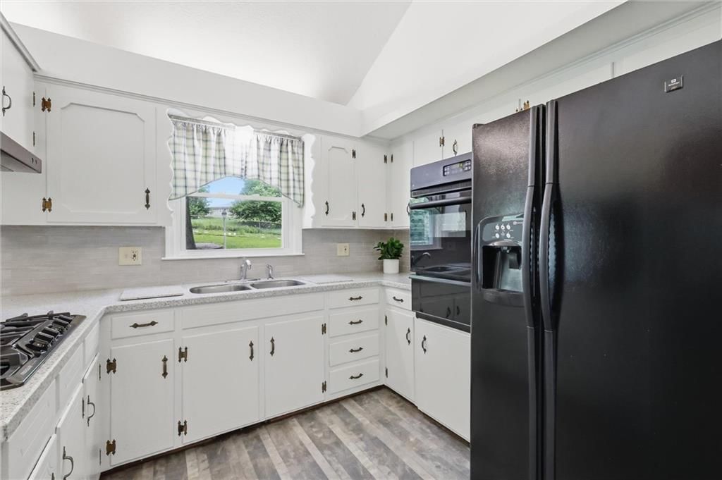 10601 Walrond Avenue — photo 12