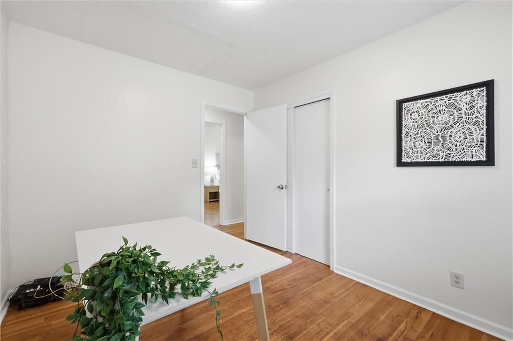 10601 Walrond Avenue — photo 24