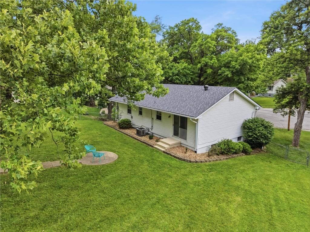 10601 Walrond Avenue — photo 30