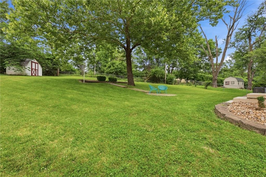 10601 Walrond Avenue — photo 31