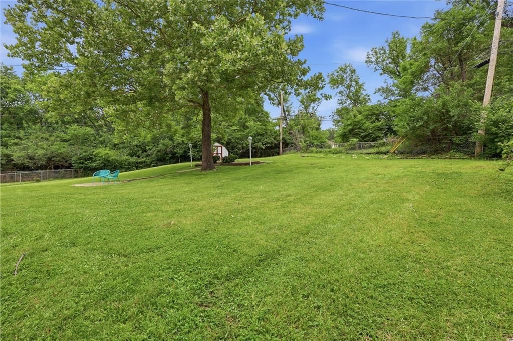 10601 Walrond Avenue — photo 33