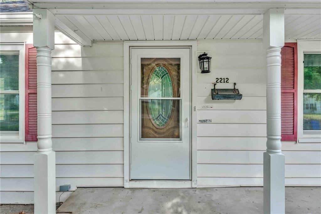 2212 SW Burnett Road — photo 6