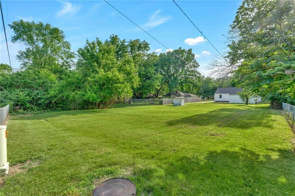 2212 SW Burnett Road — photo 34