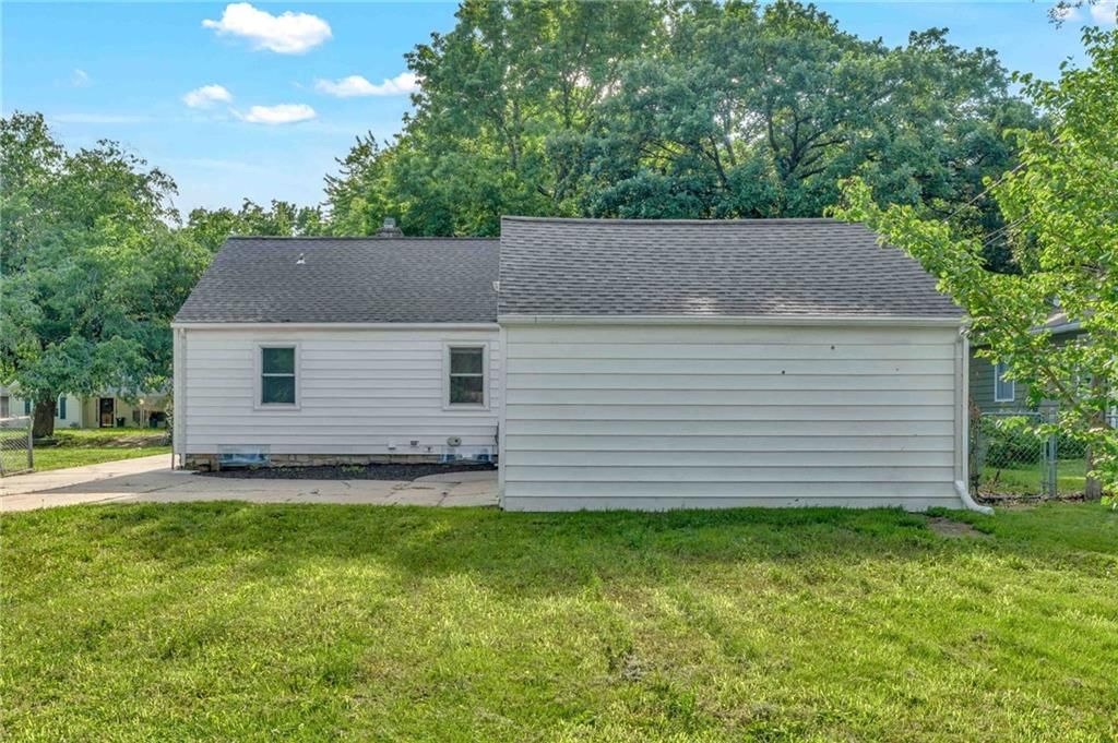 2212 SW Burnett Road — photo 35
