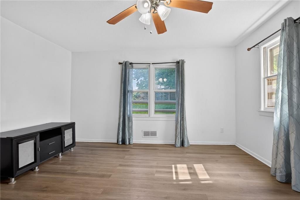 6249 E 9th Street — photo 12