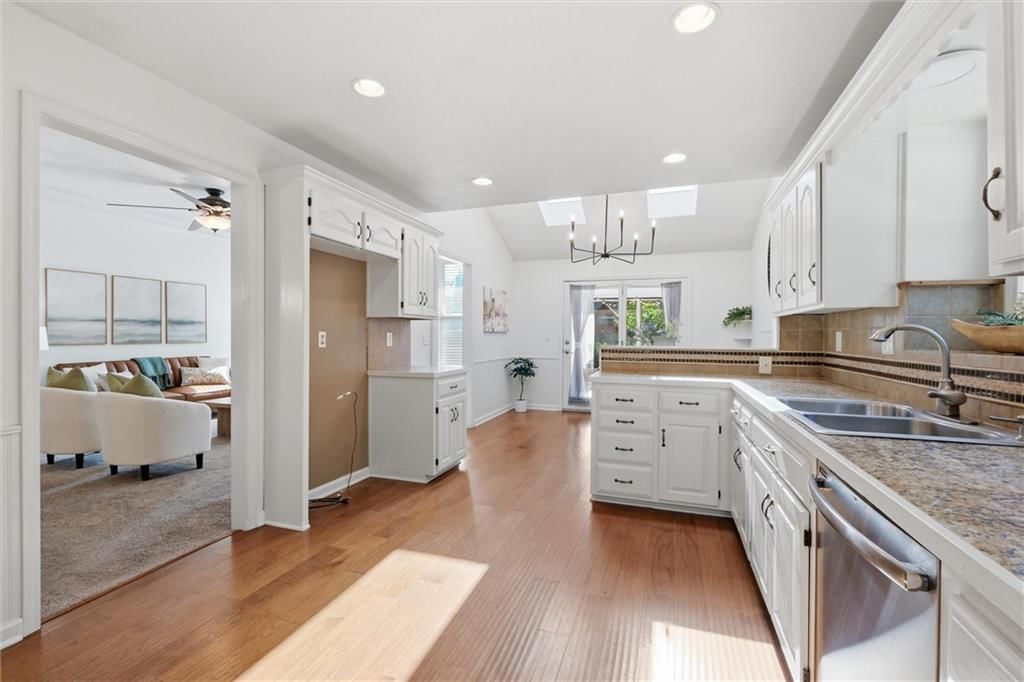 1013 SE Wingate Court — photo 8