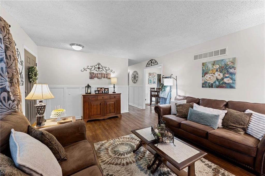 14113 W 92ND Terrace — photo 5