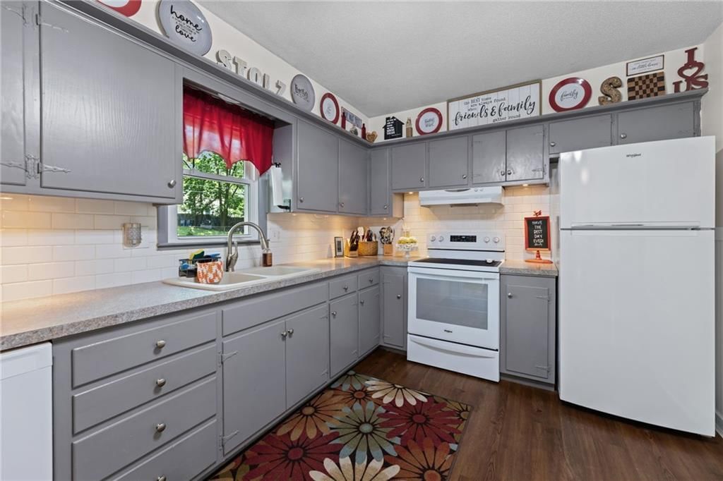 14113 W 92ND Terrace — photo 11
