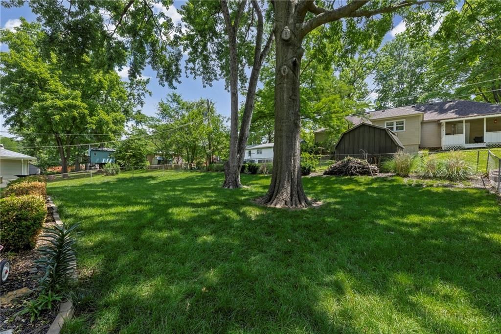 14113 W 92ND Terrace — photo 37