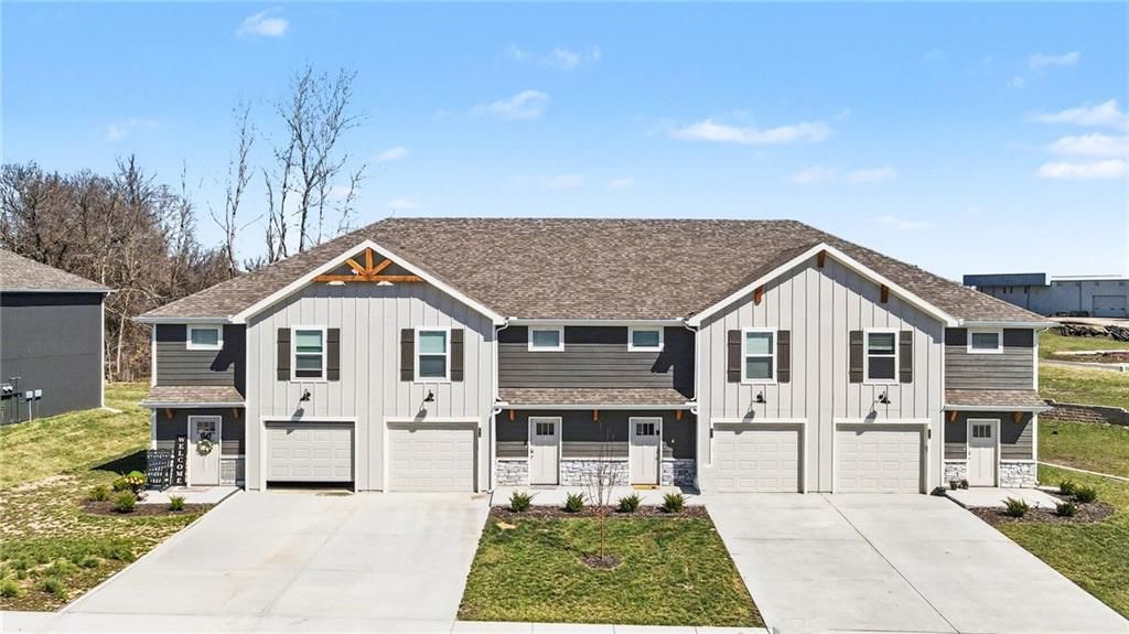 504 Pine Drive — photo 1