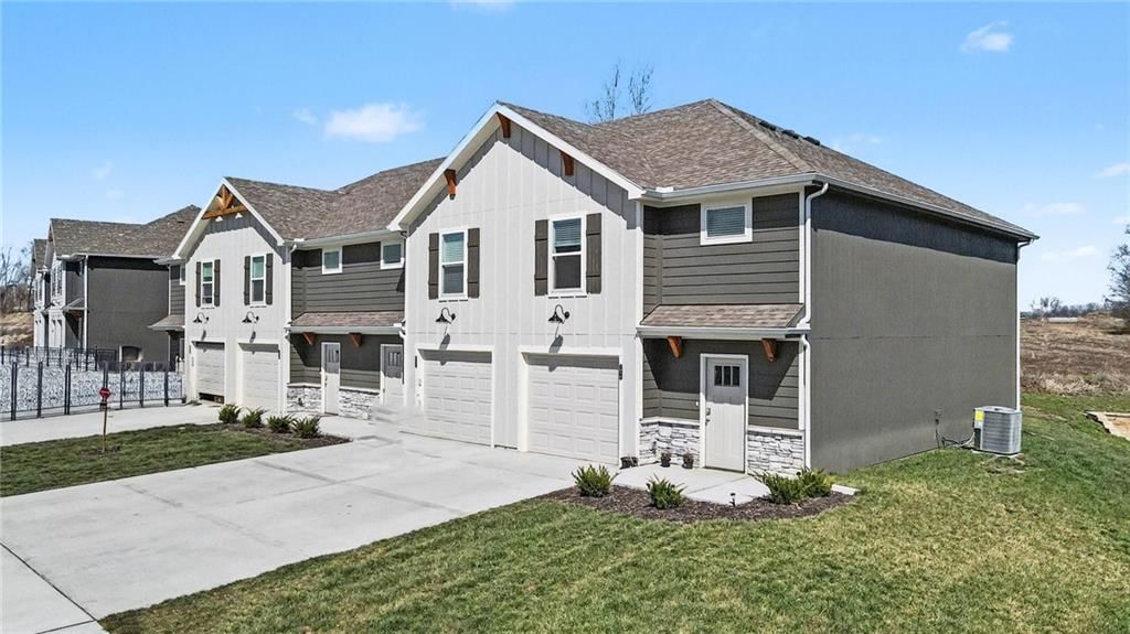 504 Pine Drive — photo 2