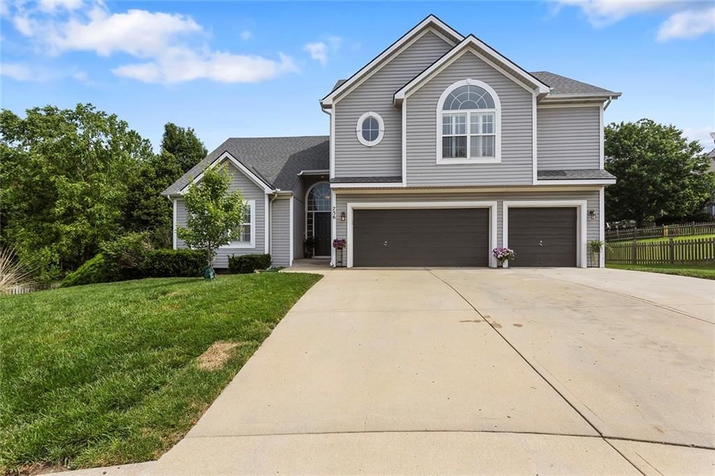756 Herrman Court — photo 1