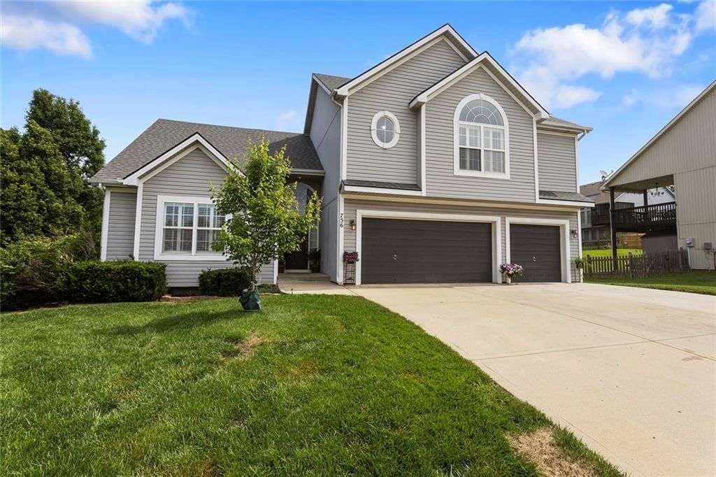 756 Herrman Court — photo 2