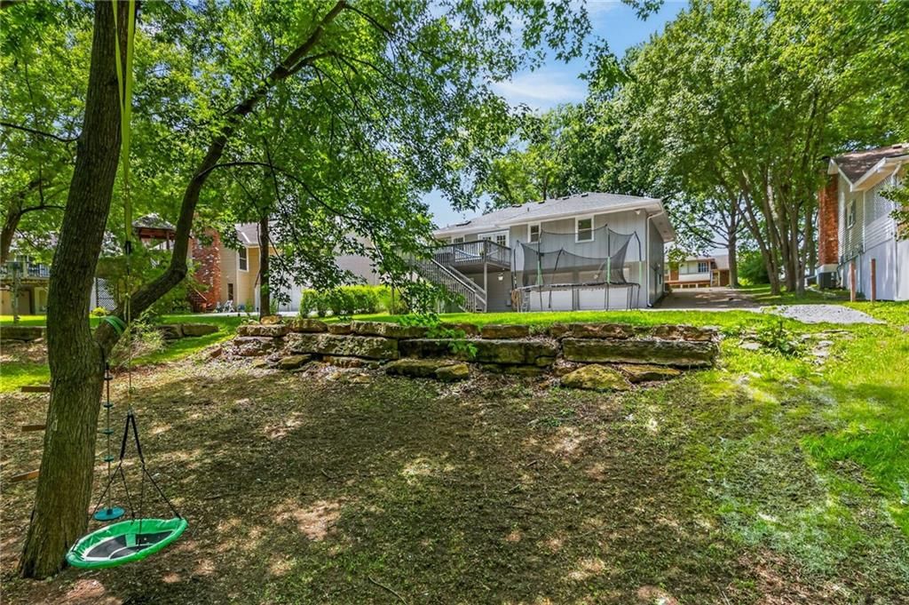 8019 N Brooklyn Avenue — photo 4