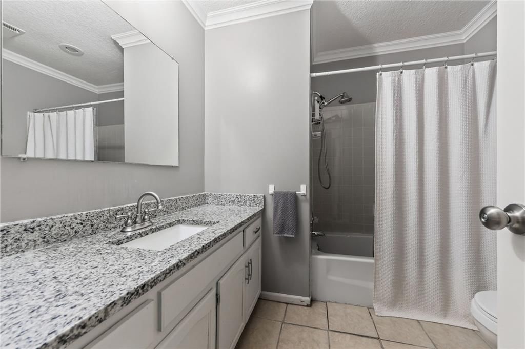 8019 N Brooklyn Avenue — photo 18