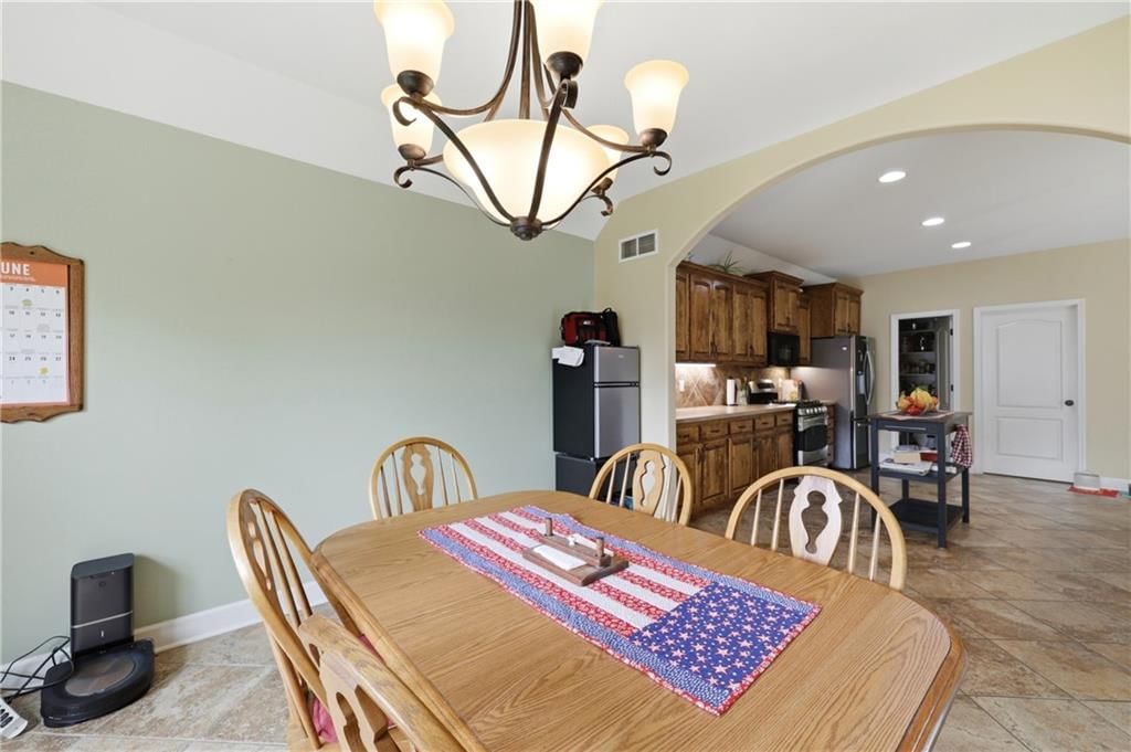 6121 N Cypress Court — photo 8