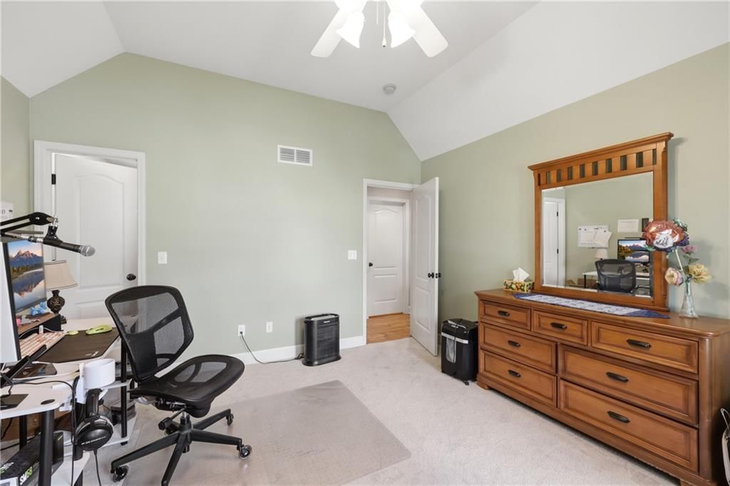 6121 N Cypress Court — photo 19