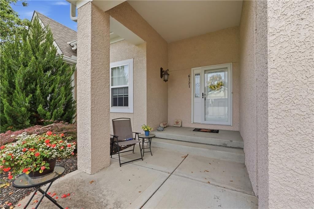 6121 N Cypress Court — photo 32