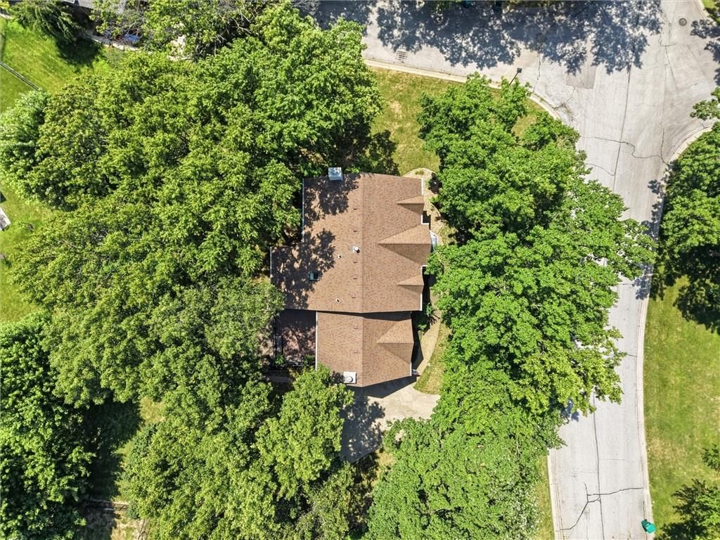 3301 N 110th Street — photo 40