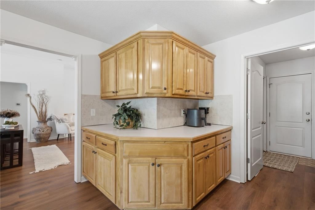 9428 N Ditzler Avenue — photo 15