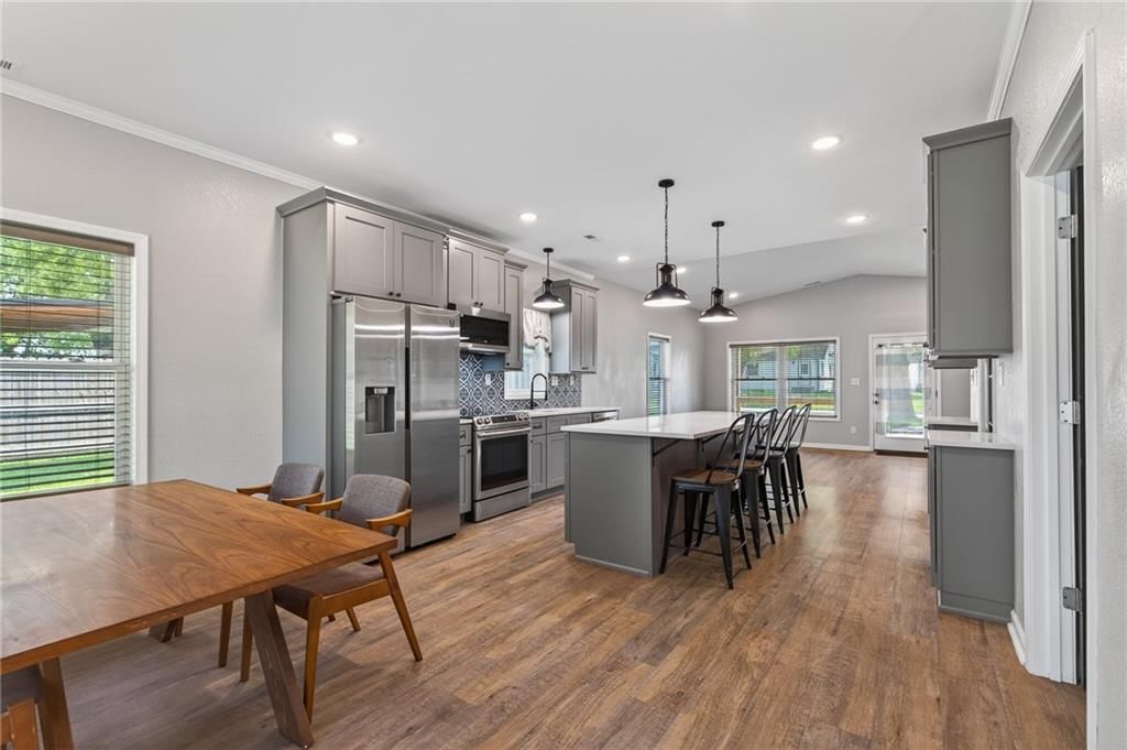 606 Retan Avenue — photo 14