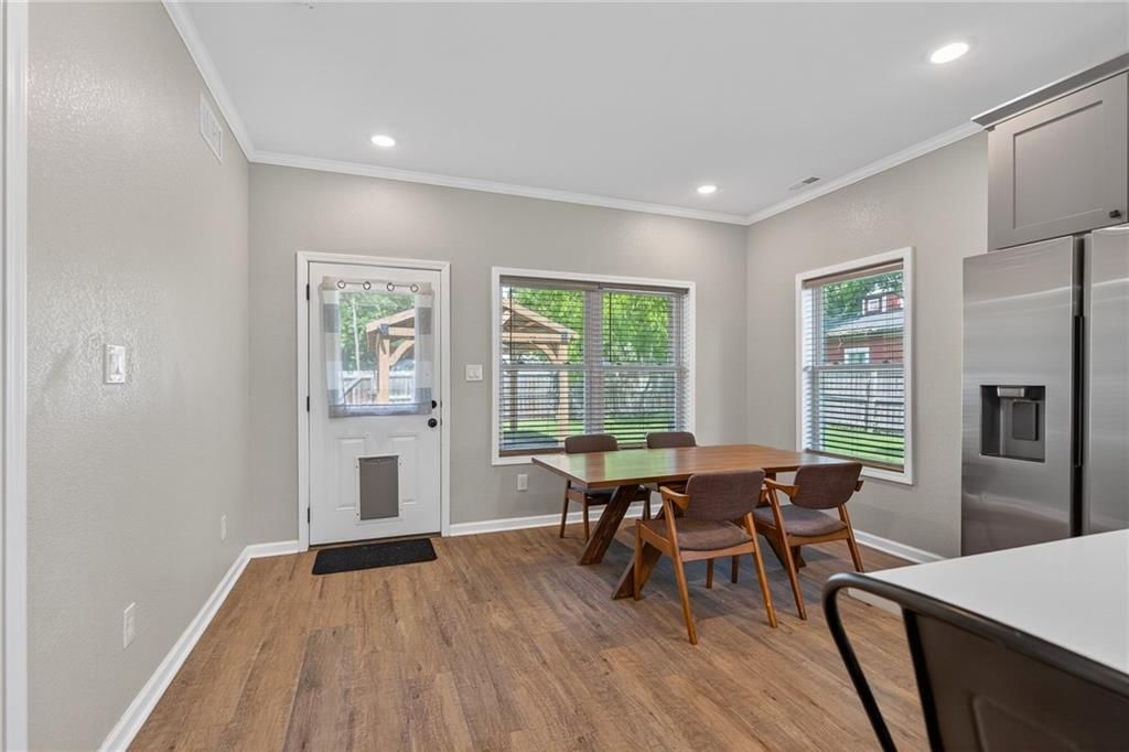 606 Retan Avenue — photo 15