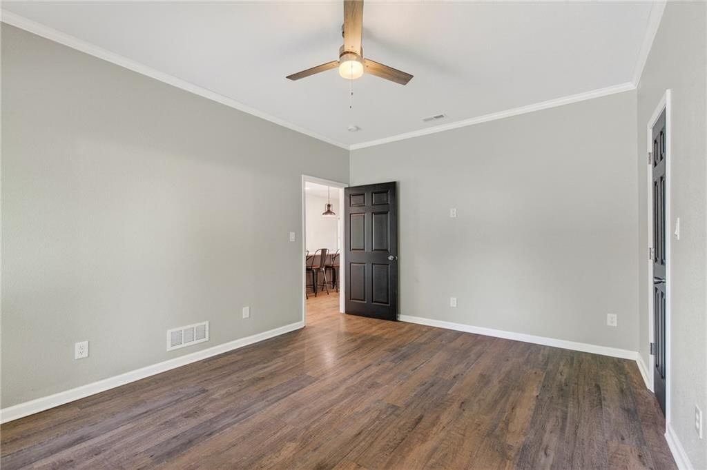 606 Retan Avenue — photo 18
